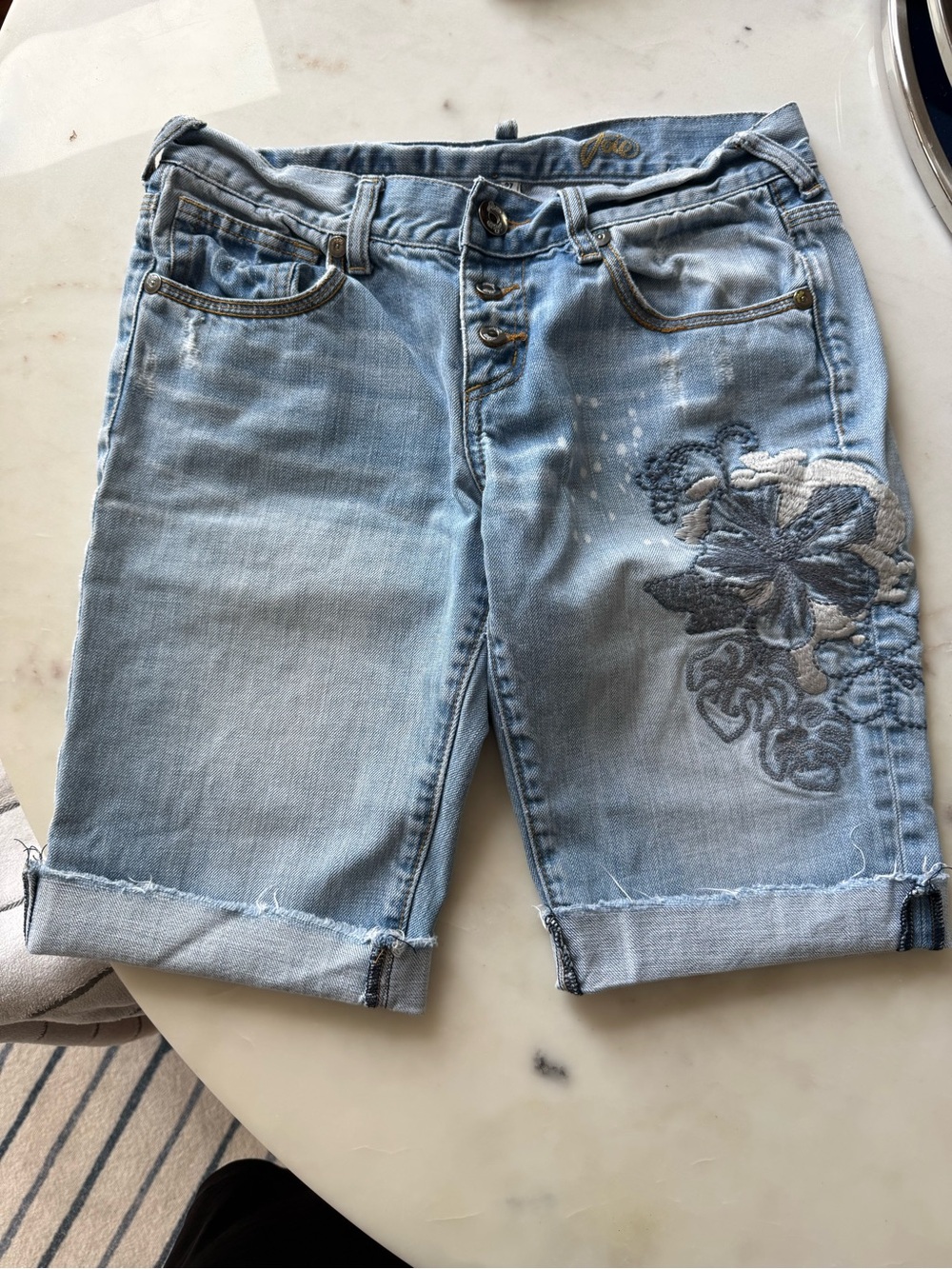 Joie Embroidered Denim Shorts size 27